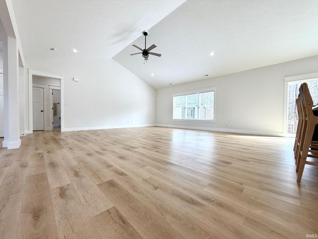 917 S Lantern Lane, Ellettsville, IN 47429