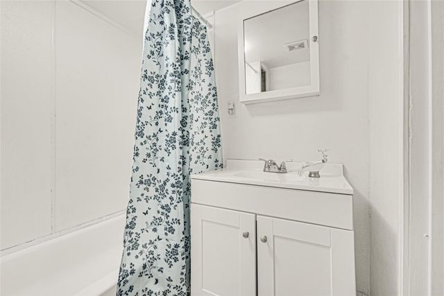 4110 Fuqua Street, Bacliff, TX 77518