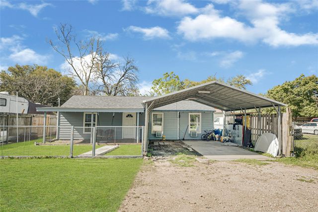 4110 Fuqua Street, Bacliff, TX 77518