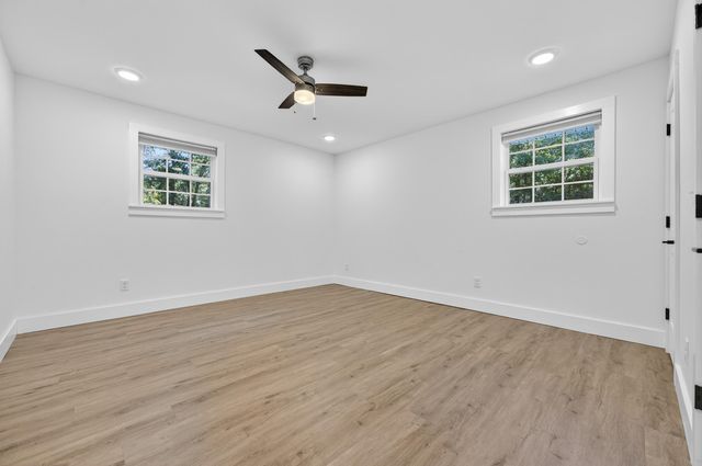 4734 Haybarn Road, Holt, FL 32564