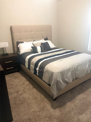 216 Luna Lane, Lake Dallas, TX 75065