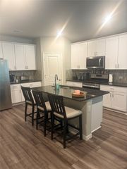 216 Luna Lane, Lake Dallas, TX 75065