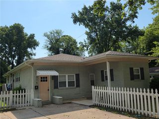 516 Vaughan AVE A, Hampton, VA 23661