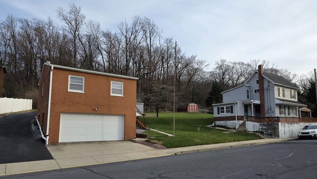 485 N MAPLE ST, Ephrata, PA 17522