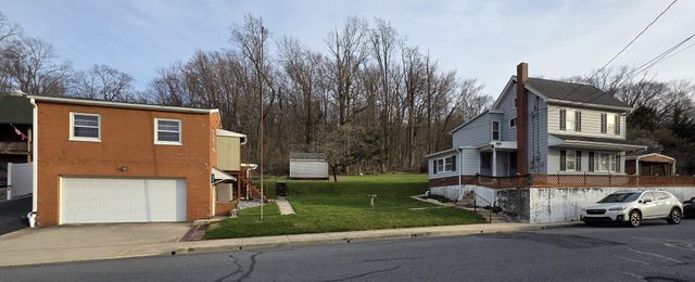 485 N MAPLE ST, Ephrata, PA 17522