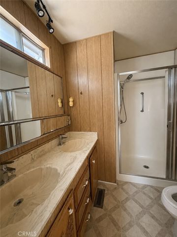 12147 Lakeland Rd 32, Santa Fe Springs, CA 90670