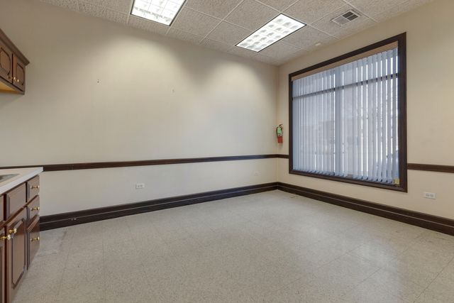 10270 Central Avenue, Oak Lawn, IL 60453