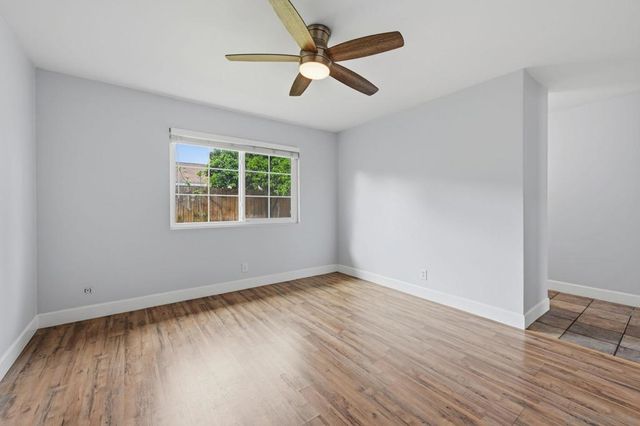 3039 Pecan Pl, Escondido, CA 92027