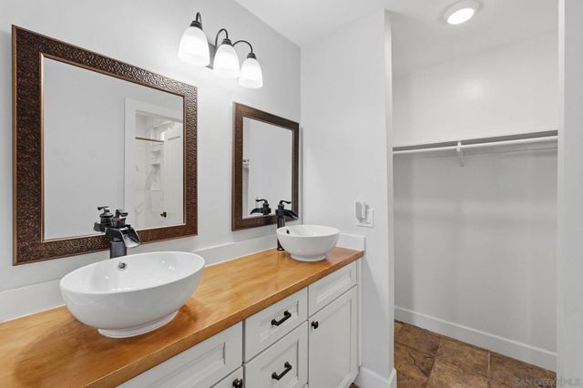 3039 Pecan Pl, Escondido, CA 92027