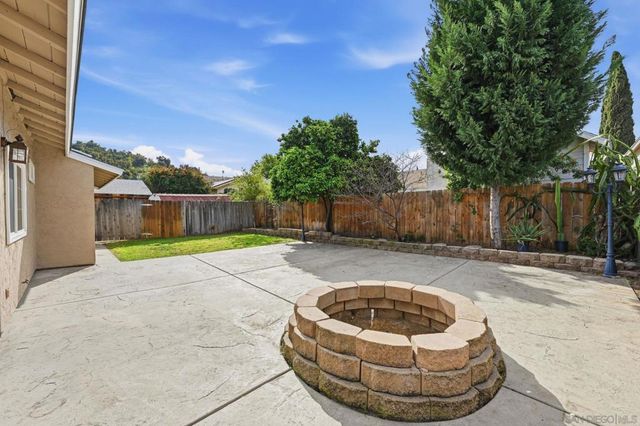 3039 Pecan Pl, Escondido, CA 92027