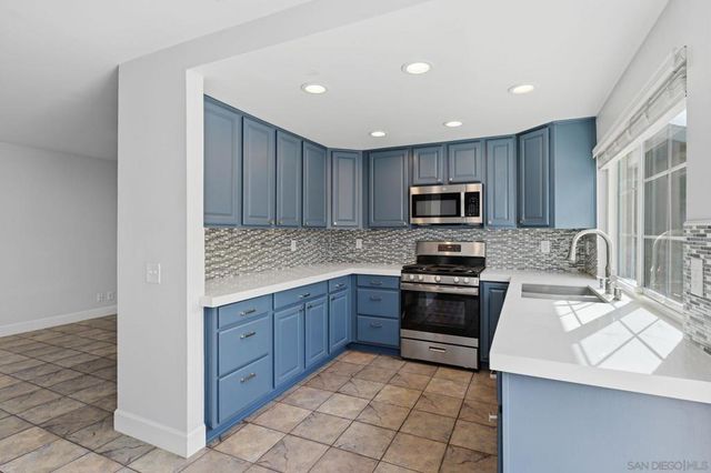 3039 Pecan Pl, Escondido, CA 92027