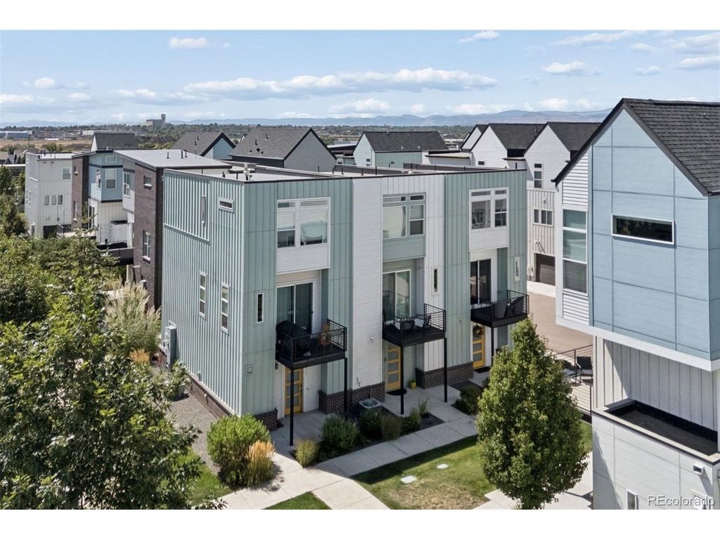 1651 W 67th Cir, Denver, CO 80221