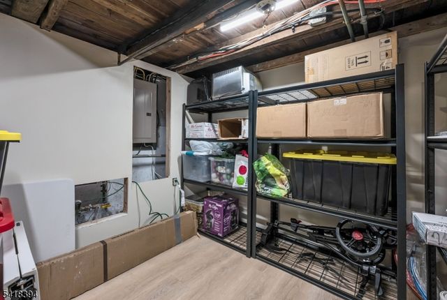 27 Mountain Ave, Wanaque Boro, NJ 07465