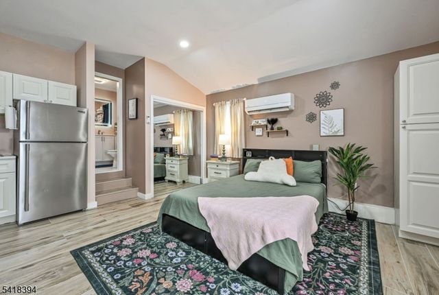 27 Mountain Ave, Wanaque Boro, NJ 07465