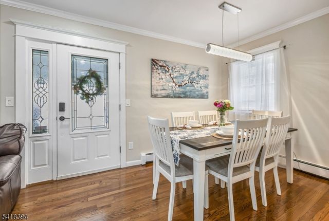 27 Mountain Ave, Wanaque Boro, NJ 07465
