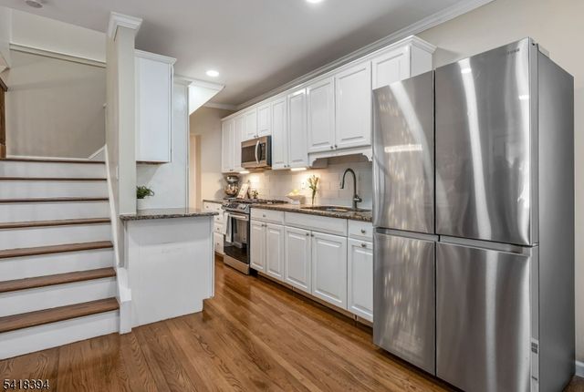 27 Mountain Ave, Wanaque Boro, NJ 07465