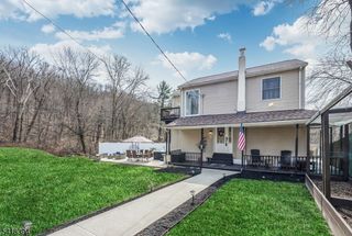27 Mountain Ave, Wanaque Boro, NJ 07465