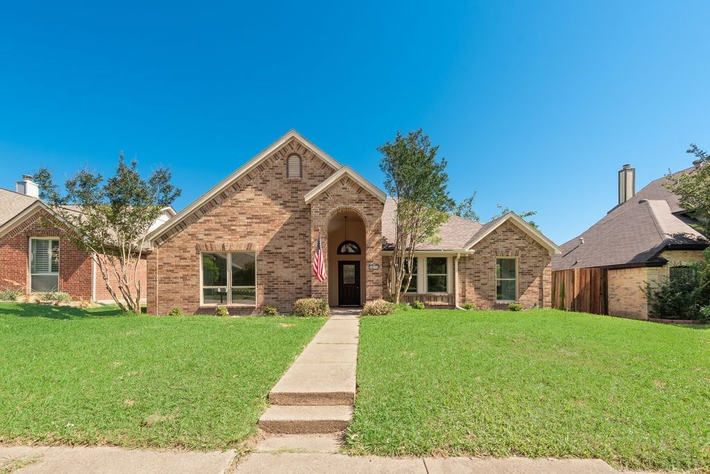 4913 Meadow Vista Place, Garland, TX 75043