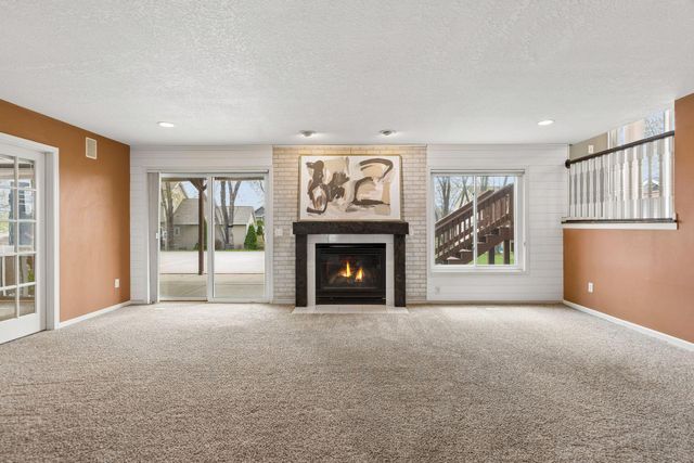 17377 80th Place N, Maple Grove, MN 55311