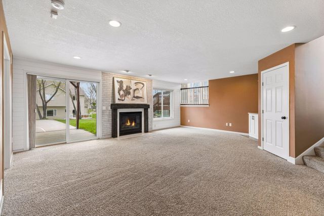 17377 80th Place N, Maple Grove, MN 55311