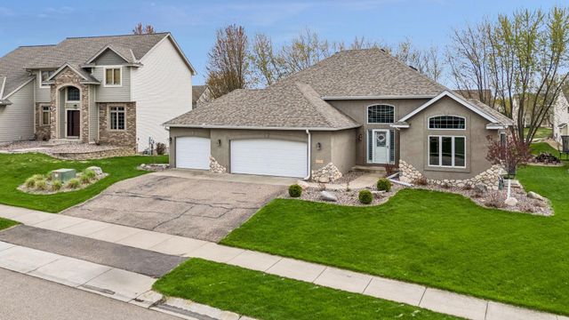 17377 80th Place N, Maple Grove, MN 55311