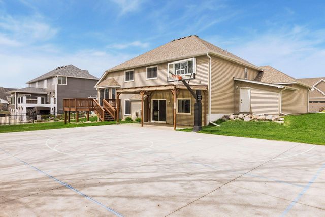 17377 80th Place N, Maple Grove, MN 55311