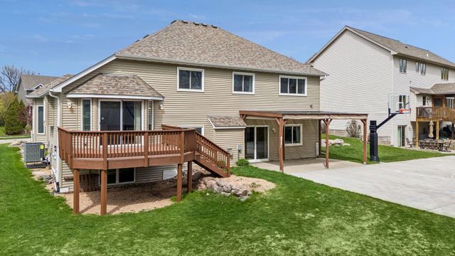 17377 80th Place N, Maple Grove, MN 55311