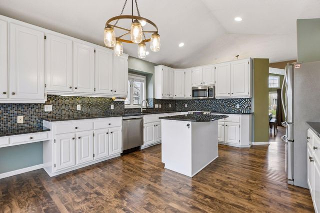 17377 80th Place N, Maple Grove, MN 55311