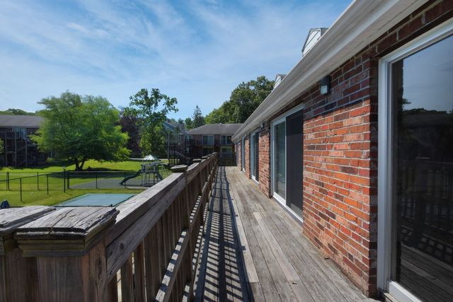 30 Fernview Ave 6, North Andover, MA 01845