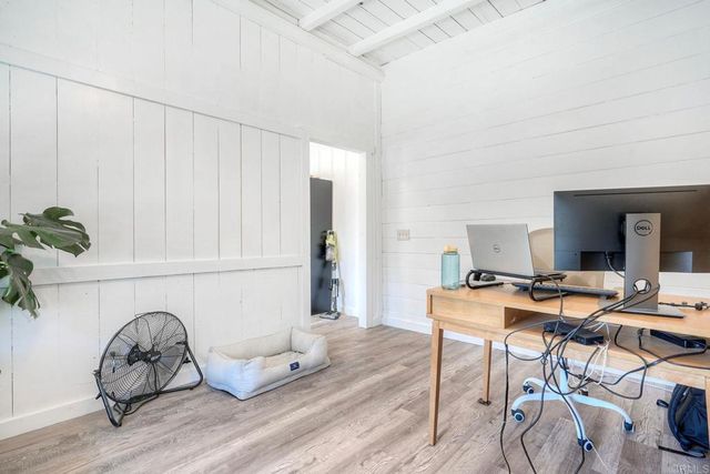 1524 N Coast Hwy 101, Encinitas, CA 92024