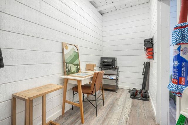 1524 N Coast Hwy 101, Encinitas, CA 92024