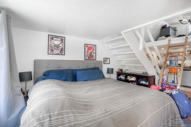 1524 N Coast Hwy 101, Encinitas, CA 92024