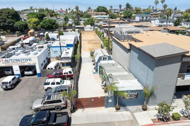 1524 N Coast Hwy 101, Encinitas, CA 92024