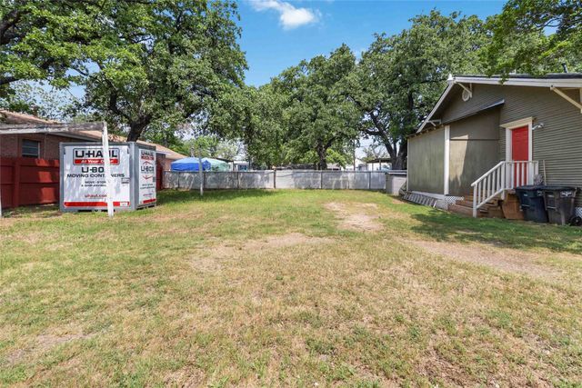 409 N Sylvania Avenue, Fort Worth, TX 76111