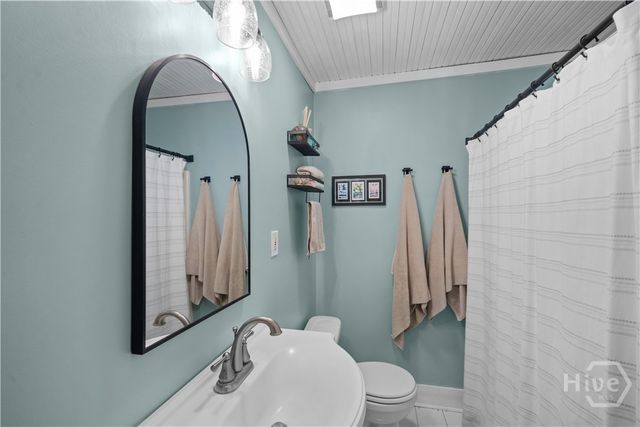 2332 E 41St Street, Savannah, GA 31404