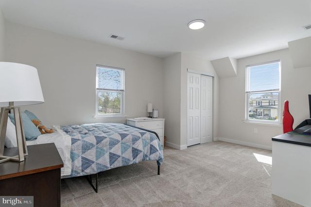 211 N HAMMONDS FERRY RD, Linthicum Heights, MD 21090