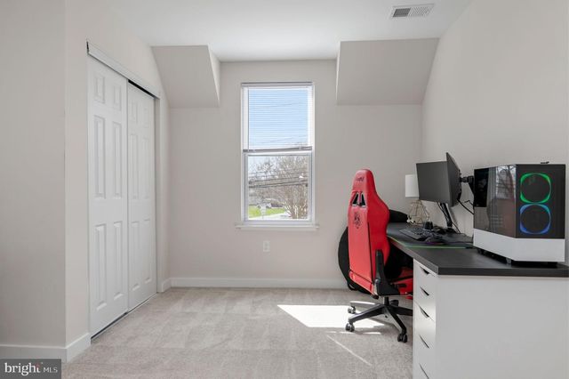 211 N HAMMONDS FERRY RD, Linthicum Heights, MD 21090
