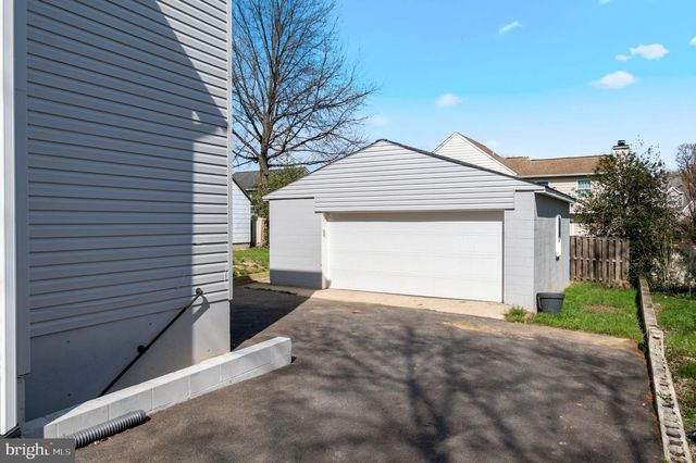 211 N HAMMONDS FERRY RD, Linthicum Heights, MD 21090