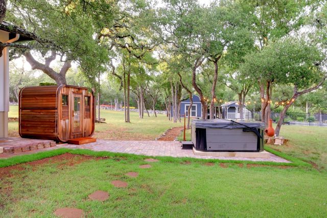 401 TRAIL RIDGE RD, Wimberley, TX 78676