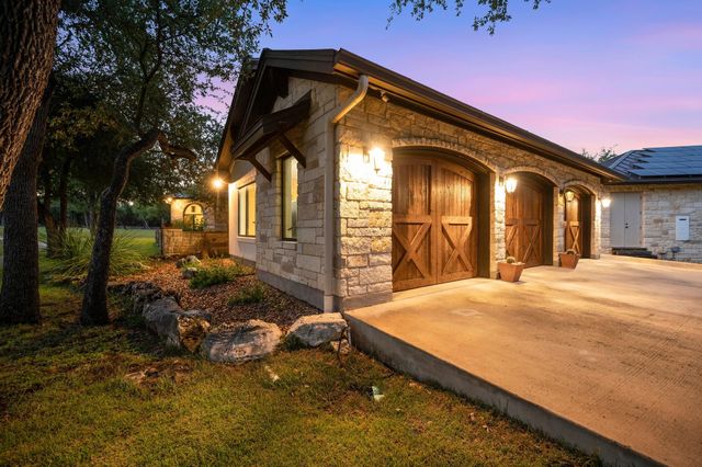 401 TRAIL RIDGE RD, Wimberley, TX 78676