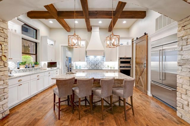 401 TRAIL RIDGE RD, Wimberley, TX 78676