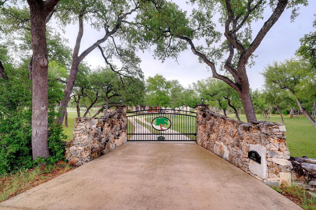 401 TRAIL RIDGE RD, Wimberley, TX 78676
