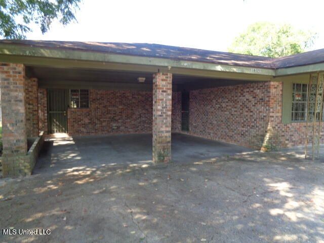 3819 Howell Street, Moss Point, MS 39563