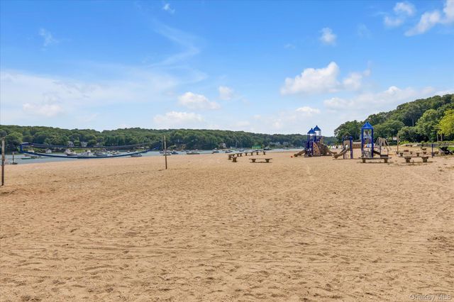 129 Fillmore Street, Centerport, NY 11721