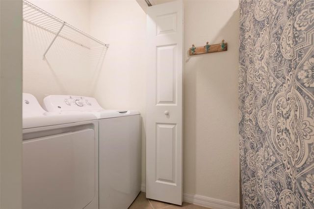 17704 GAWTHROP DRIVE 205, Bradenton, FL 34211