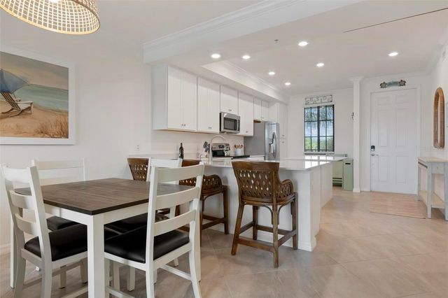 17704 GAWTHROP DRIVE 205, Bradenton, FL 34211