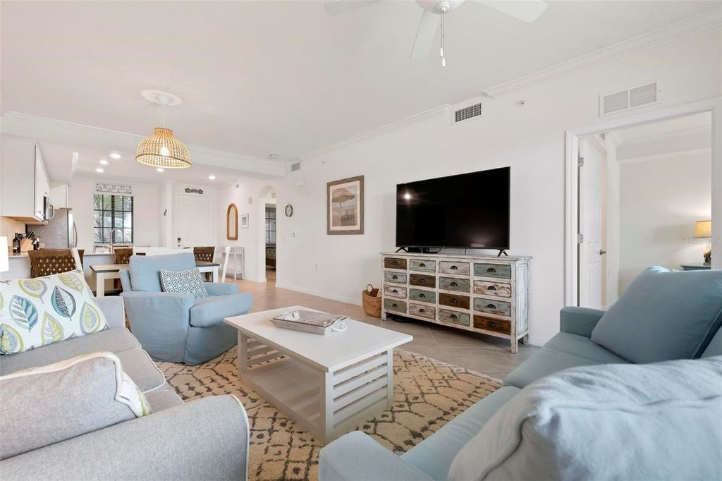 Image 14 of property listing at 17704 GAWTHROP DRIVE 205, Bradenton, FL 34211