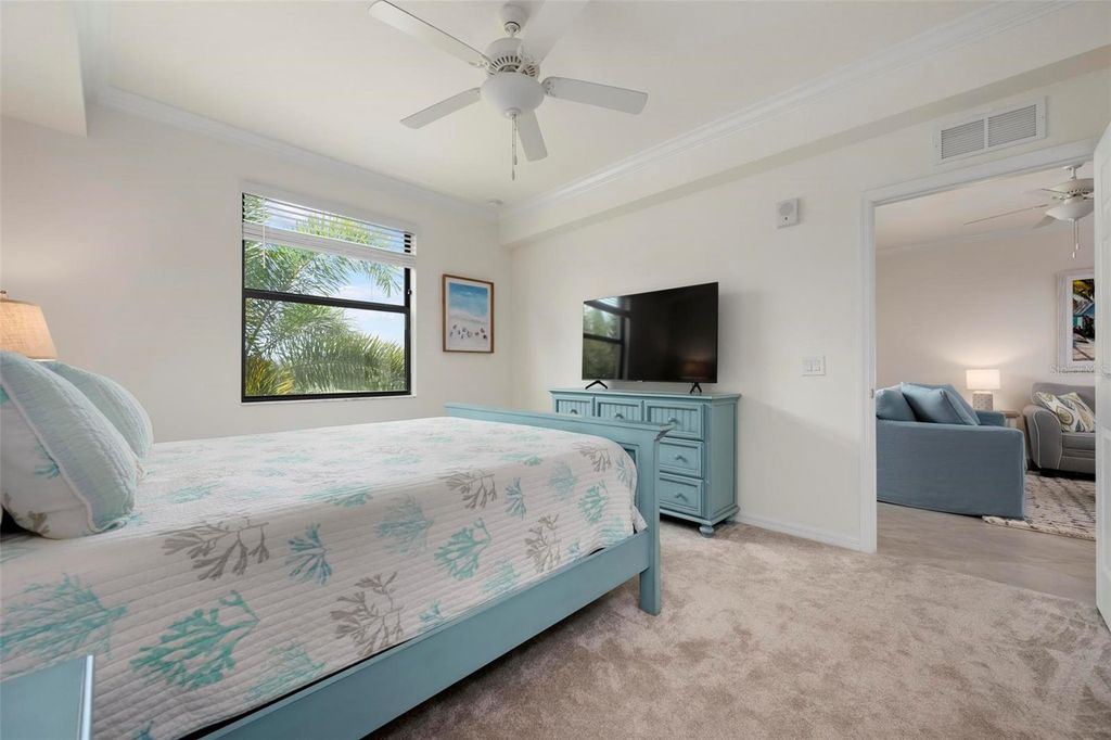 Image 20 of property listing at 17704 GAWTHROP DRIVE 205, Bradenton, FL 34211
