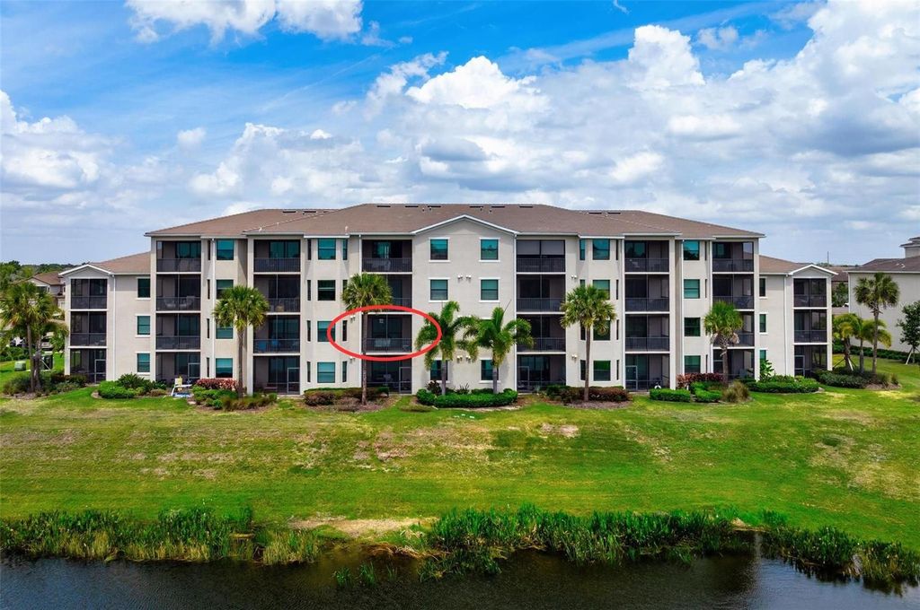 Image 31 of property listing at 17704 GAWTHROP DRIVE 205, Bradenton, FL 34211
