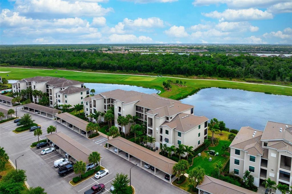 Image 34 of property listing at 17704 GAWTHROP DRIVE 205, Bradenton, FL 34211